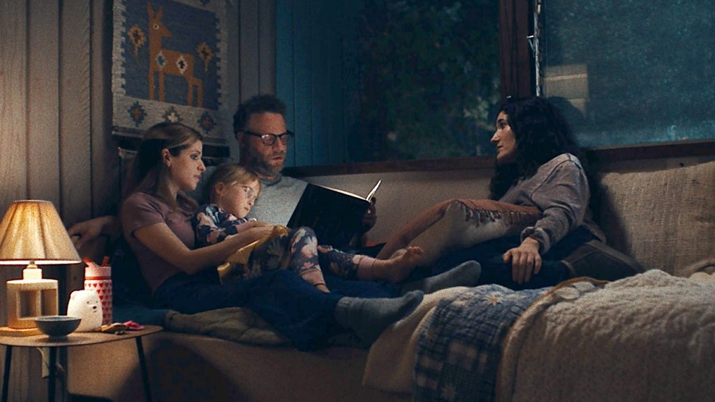 ‘Babies’ Review: Anna Kendrick Is a Comic Dynamo Alongside Seth Rogen in a Sparkling Portrait of a Couple Weighing the Pros and Cons of Parenthood