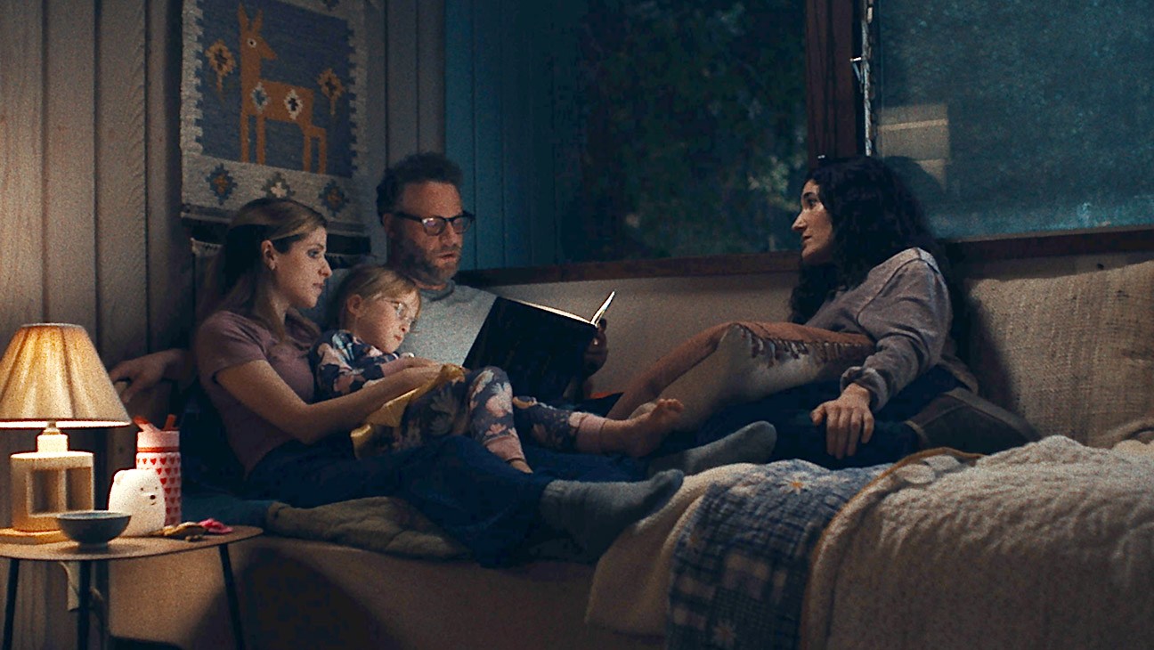 ‘Babies’ Review: Anna Kendrick Is a Comic Dynamo Alongside Seth Rogen in a Sparkling Portrait of a Couple Weighing the Pros and Cons of Parenthood