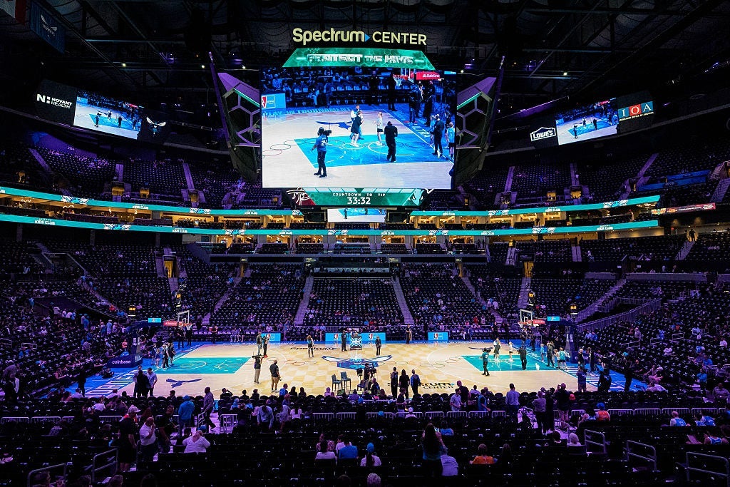Hornets Strike Streaming Deal With DAZN for Expanded Game Access in Carolinas – Kiss 95.1 Charlotte