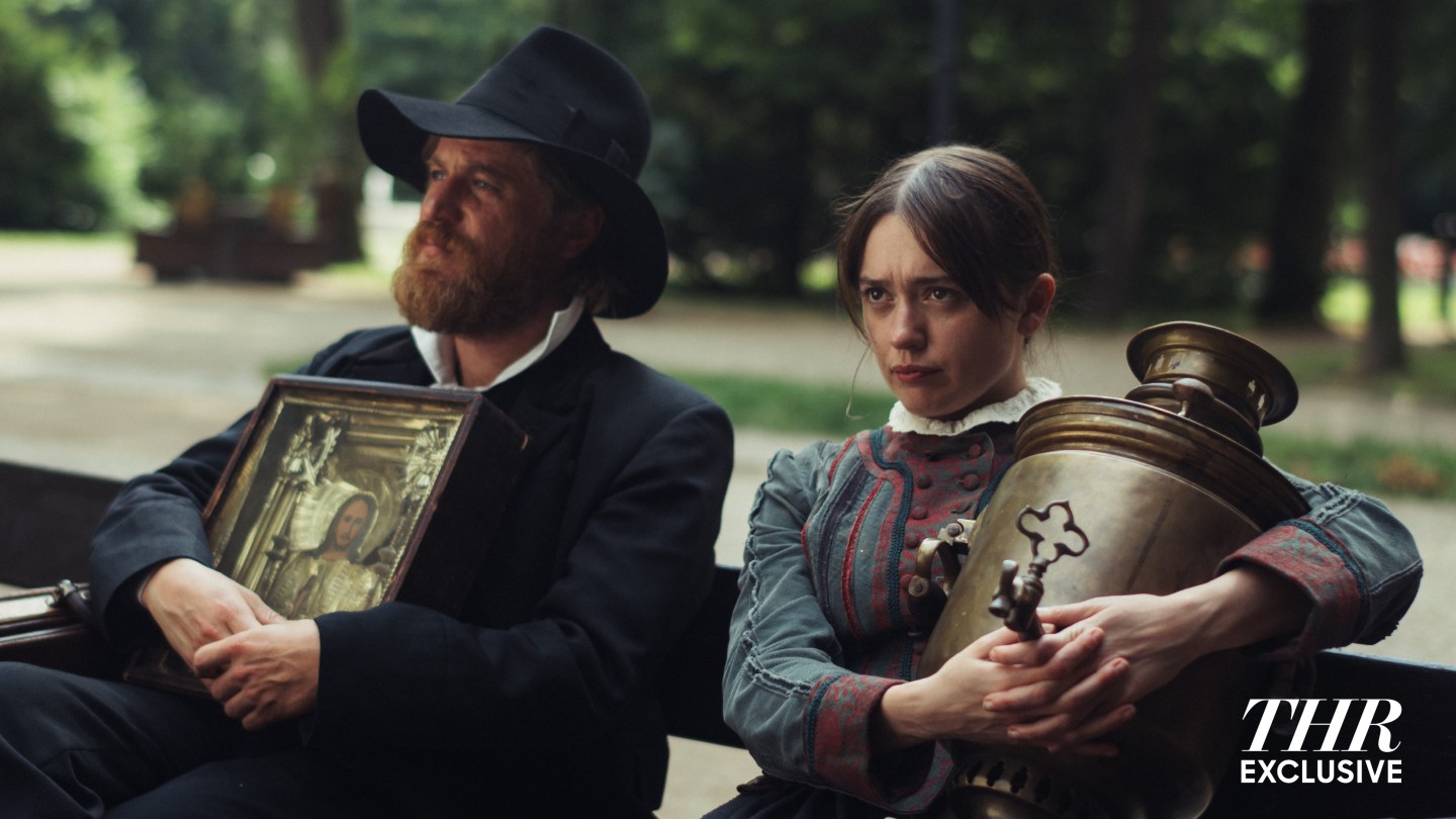 Johnny Flynn and Aimee Lou Wood on “Getting Whipped Naked” and “Embracing the Madness” of Their Deranged Literary Biopic