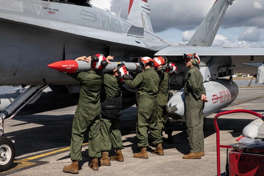 Pentagon, Lockheed sign framework deal to boost AIM-260 production