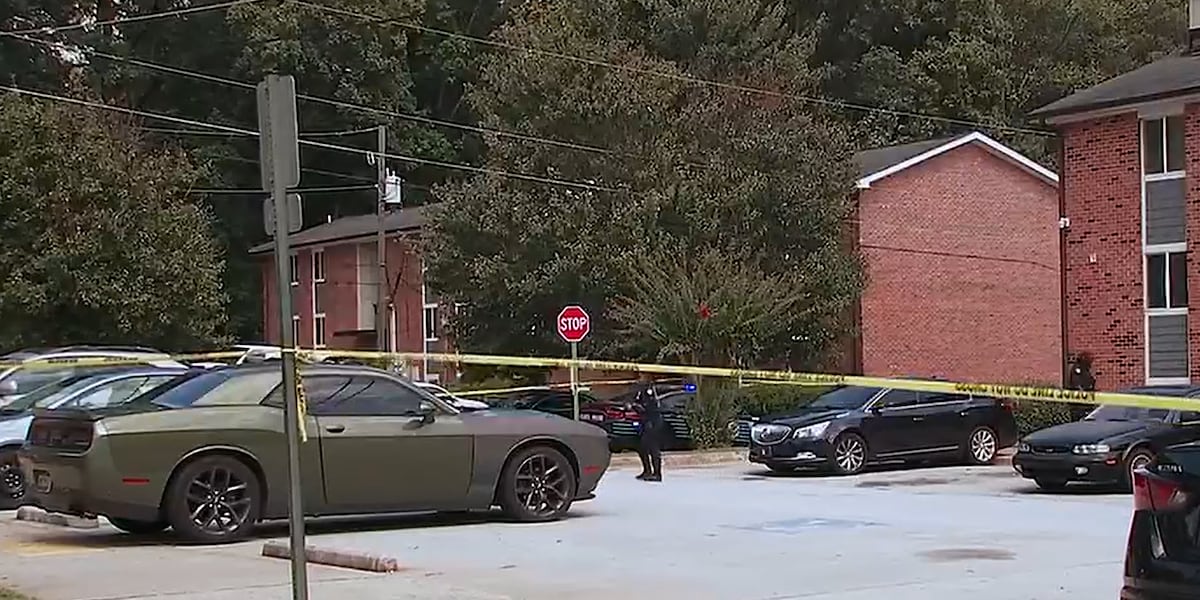 Man shot to death at southwest Atlanta apartments; school lockdowns lifted – Atlanta News First