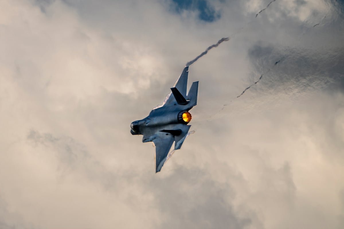 US clears way for $24.3 billion fighter jet sale to Saudi Arabia