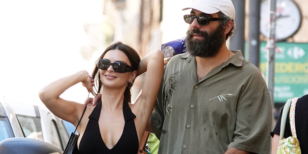 Emily Ratajkowski and boyfriend Romain Gavras share passionate kiss on vacation in Rome