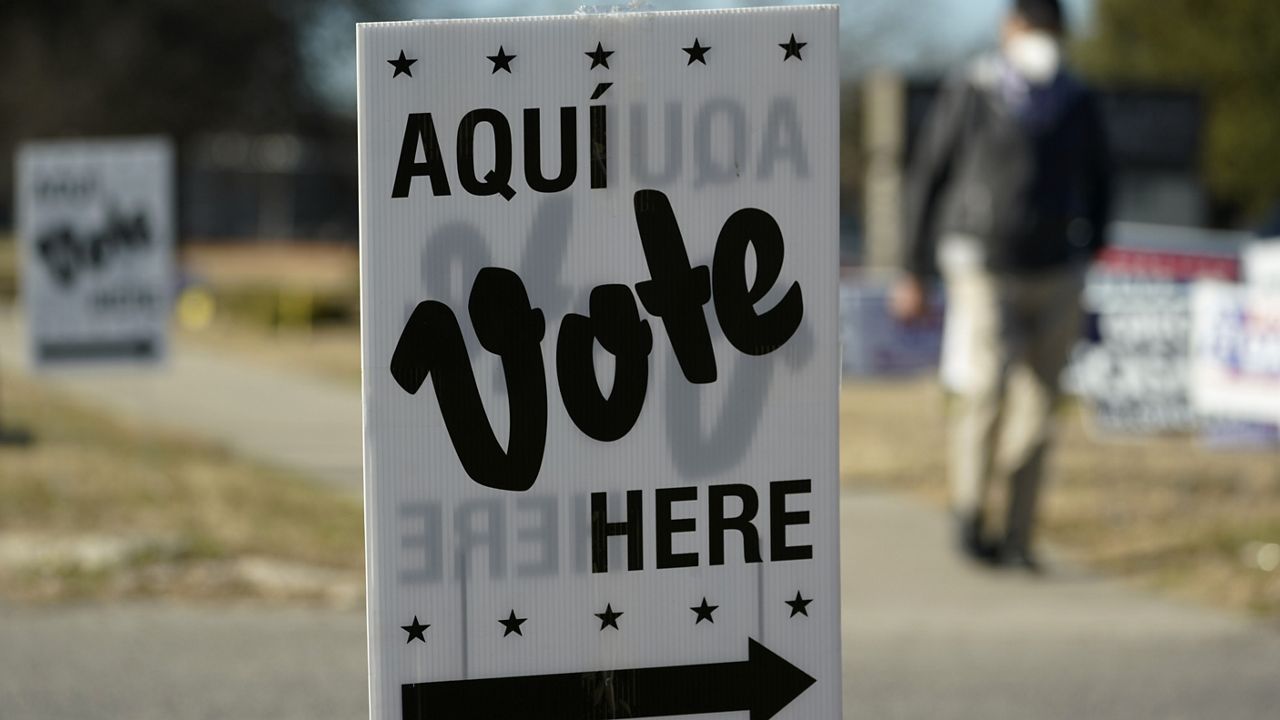 New poll shows Democrats lead GOP in battleground districts in South Texas – spectrumlocalnews.com