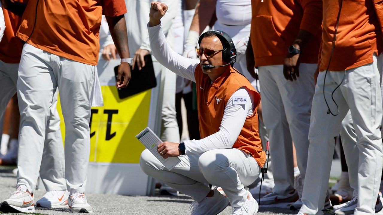 Texas braces for rematch with No. 1 Ohio State after previous close losses to the Buckeyes – Spectrum News