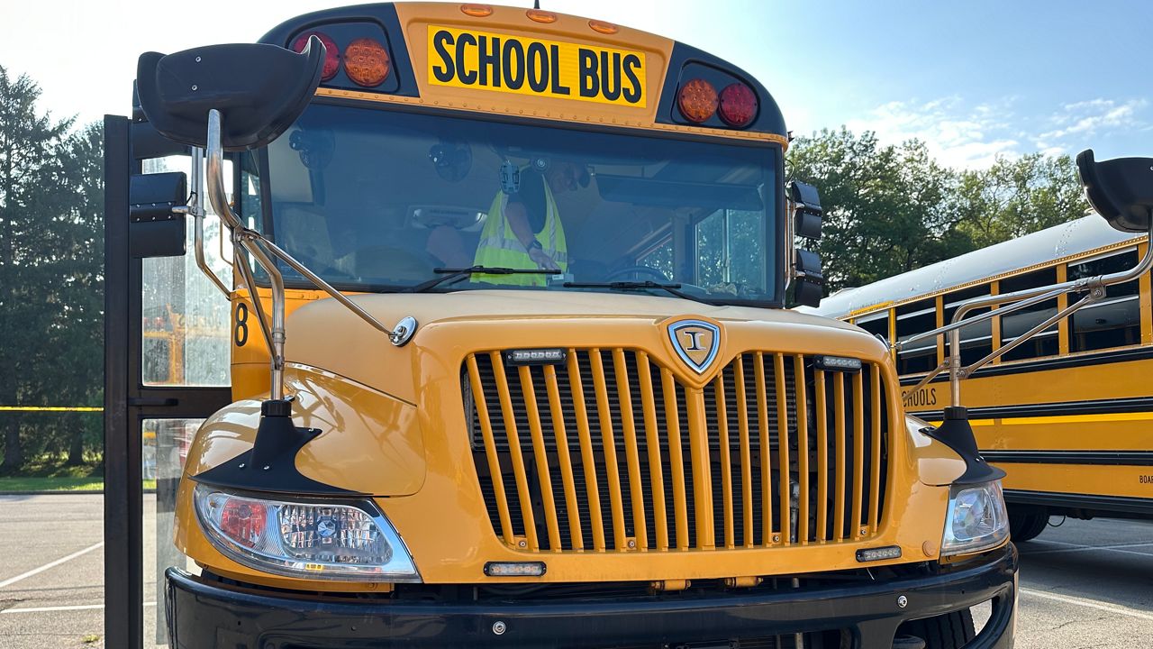 Concern for state takeover looms over Austin ISD – Spectrum News