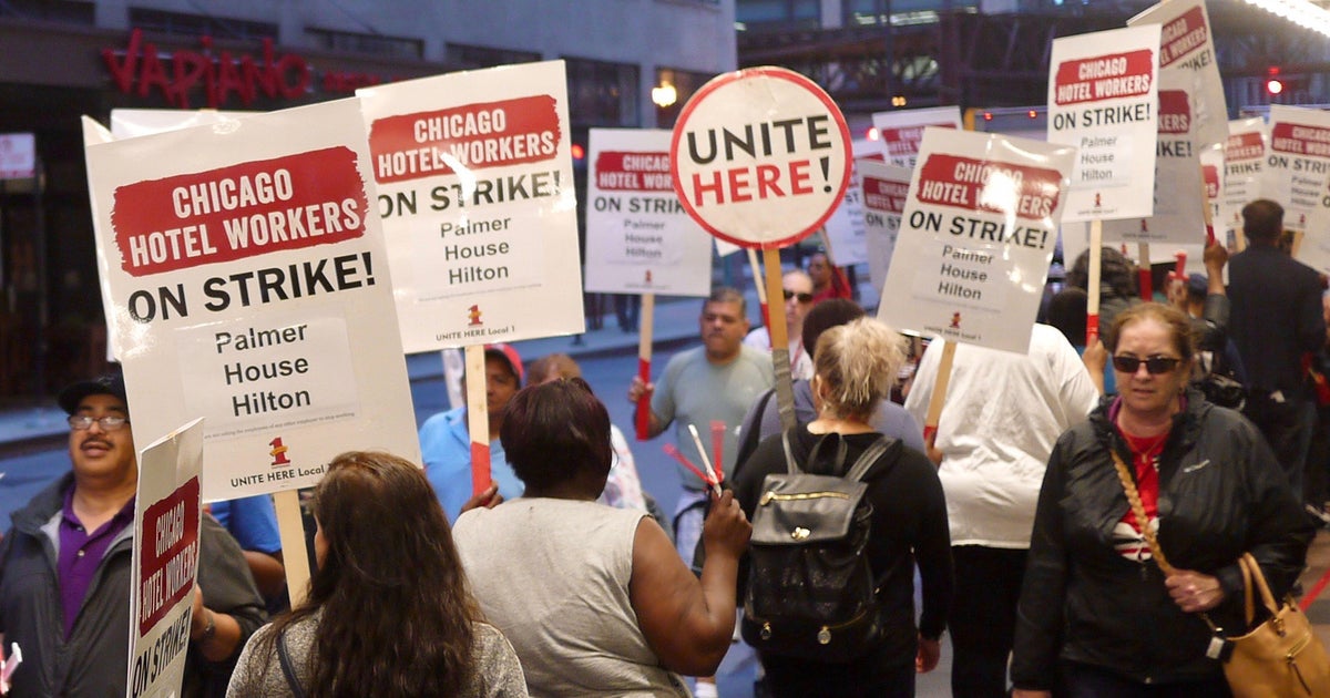 Thousands of downtown Chicago hotel workers vote to authorize strike – cbsnews.com