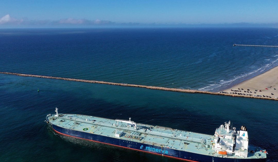 Coast Guard, FBI boarded Texas-bound oil tanker to investigate cyberattack