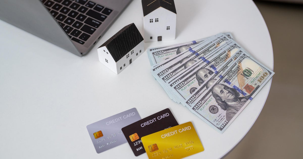 Home equity loan vs. HELOC: Which option is right for your credit card payoff plan?