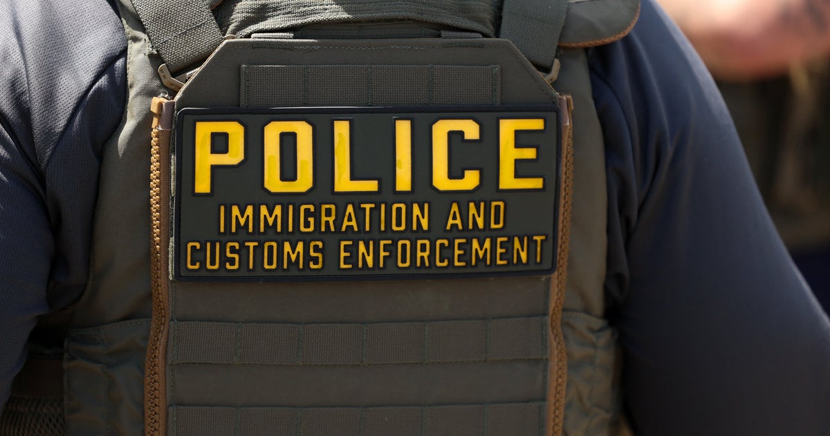 Immigration enforcement has led to $1.26 billion going unspent in Cook County, report says – CBS News