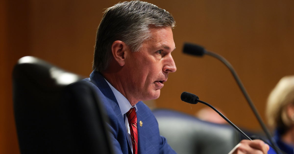Senate Democrat blocks bill to shield Americans from data center energy costs