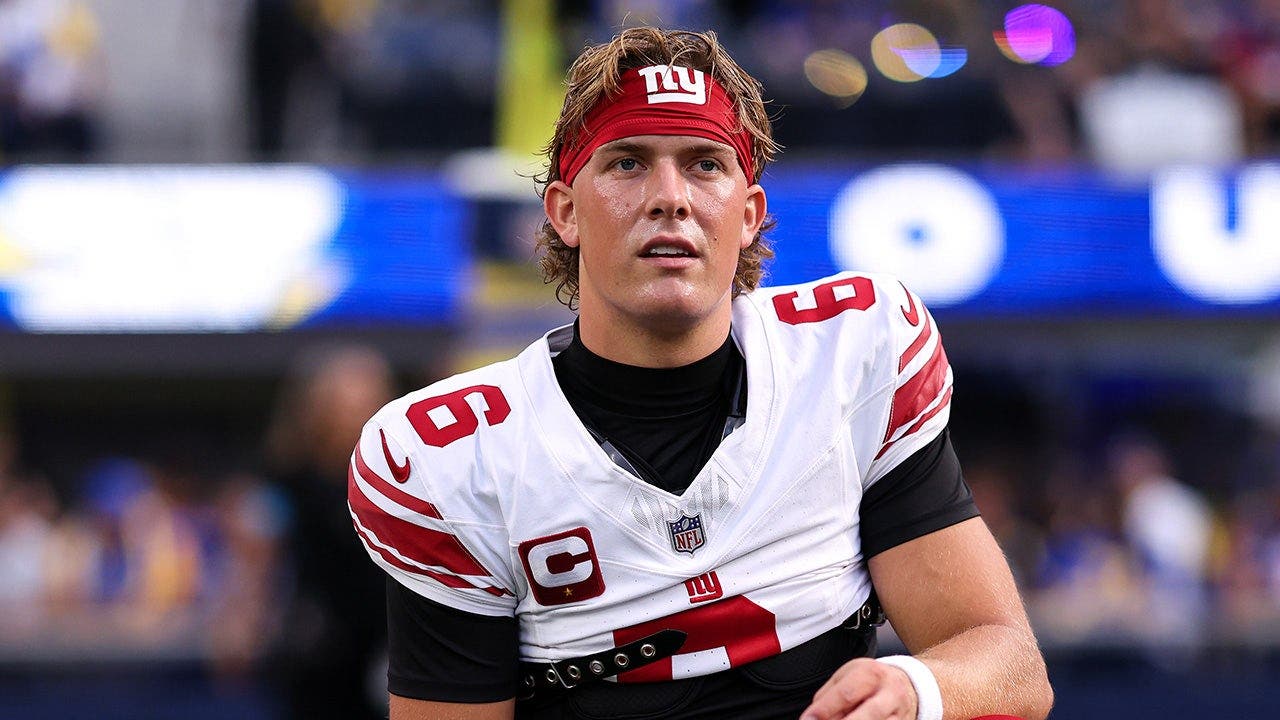 Giants' season-opening high comes crashing down as Jaxson Dart's knee injury overshadows Rams' blowout win