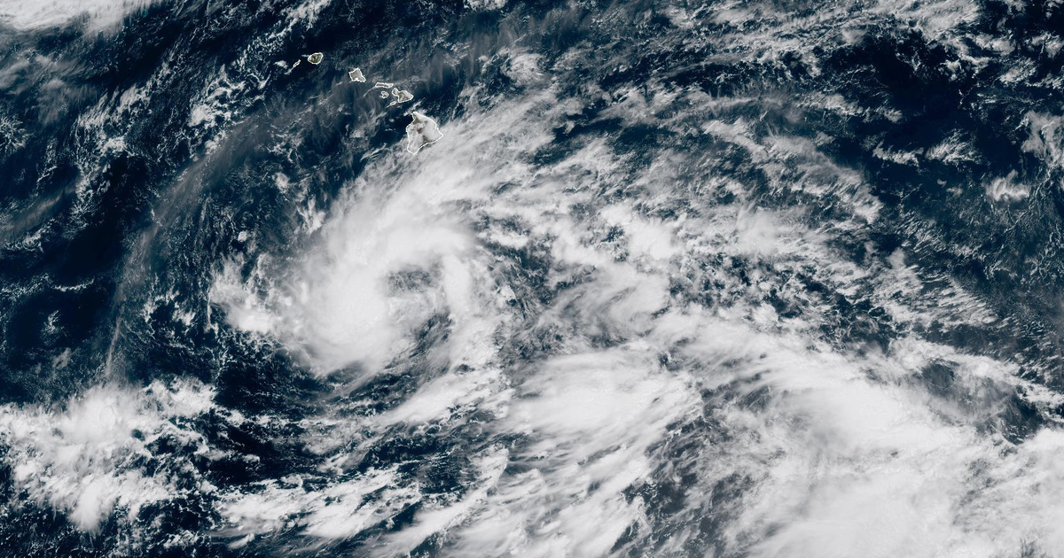 Hawaii is facing another hurricane watch as new storm closes in