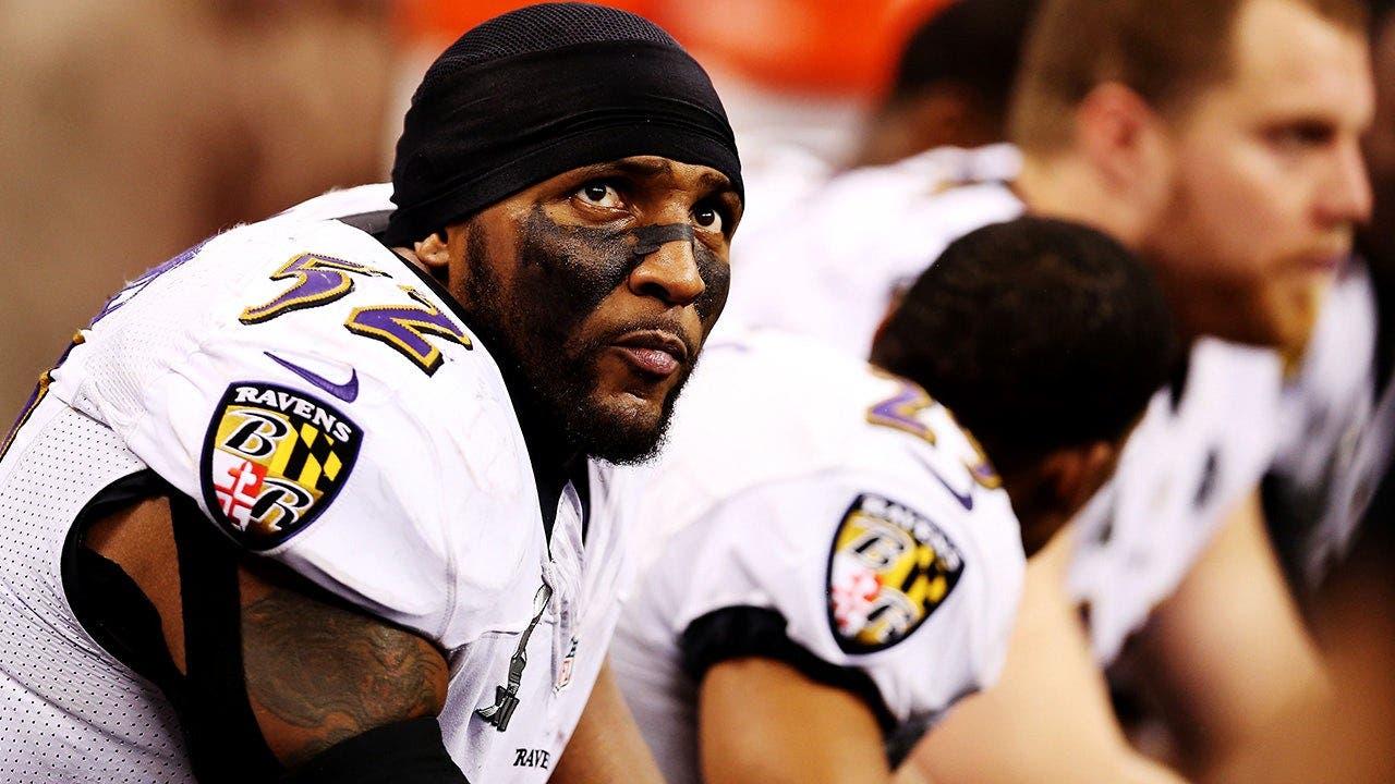 WWE legend, Olympic gold medalist warns NFL legend Ray Lewis about possible RAF match