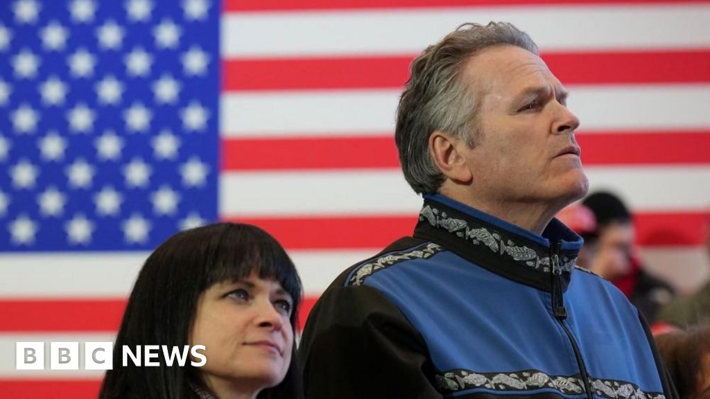 Alaska governor orders probe into Democratic campaign's alleged links to rival candidate – BBC