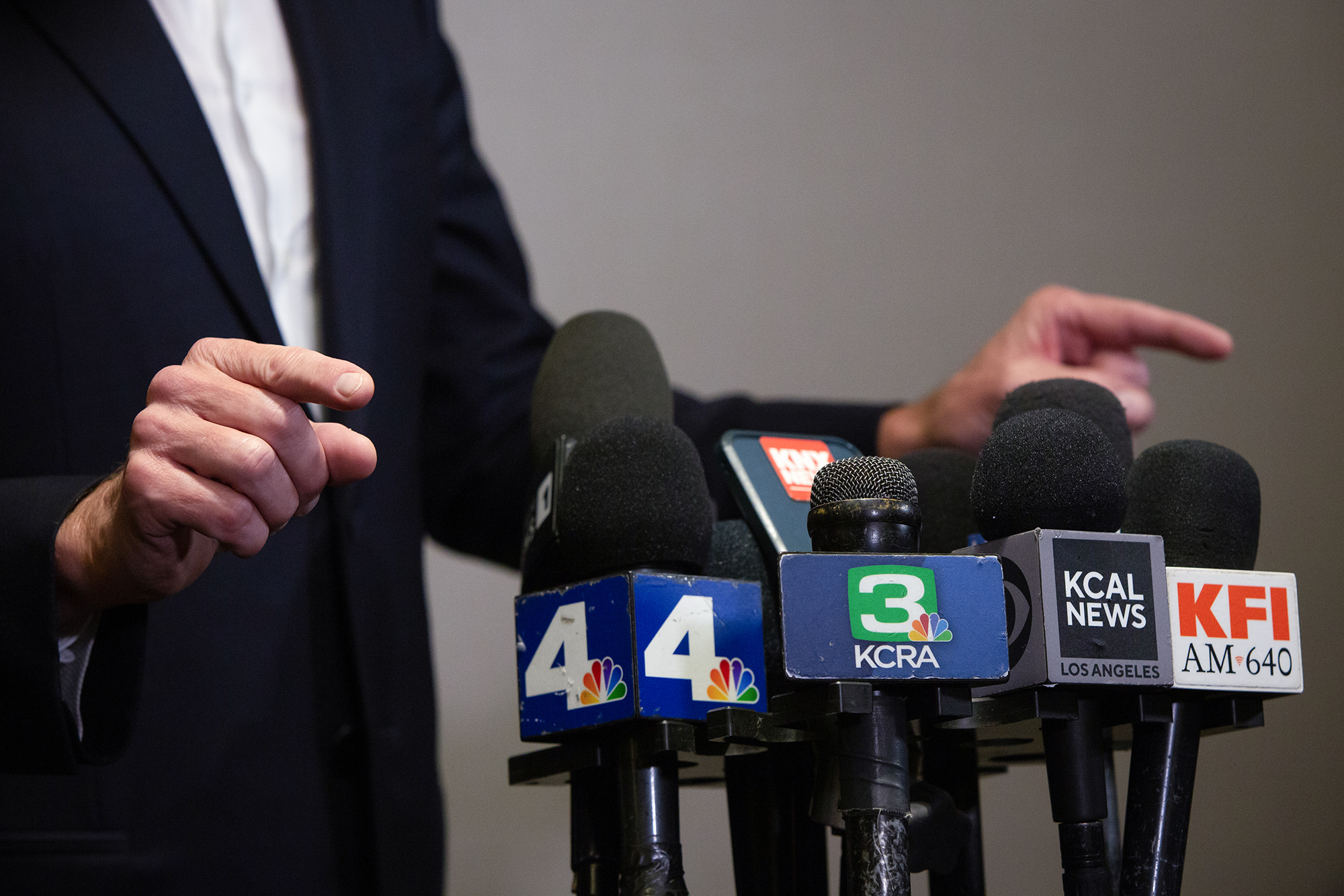 Newsom signs low offering tax breaks to California local news companies – CalMatters