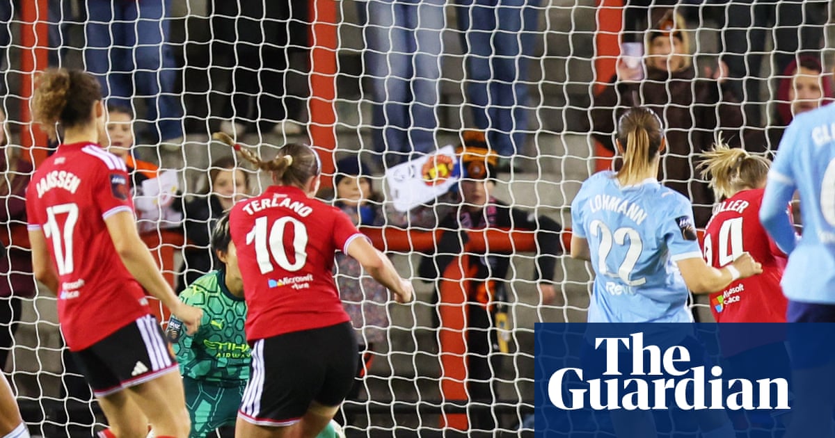 Terland strikes late as United end Manchester City’s winning start in WSL