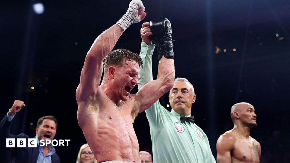 Britain's Smith retains title in split-decision win over Puello