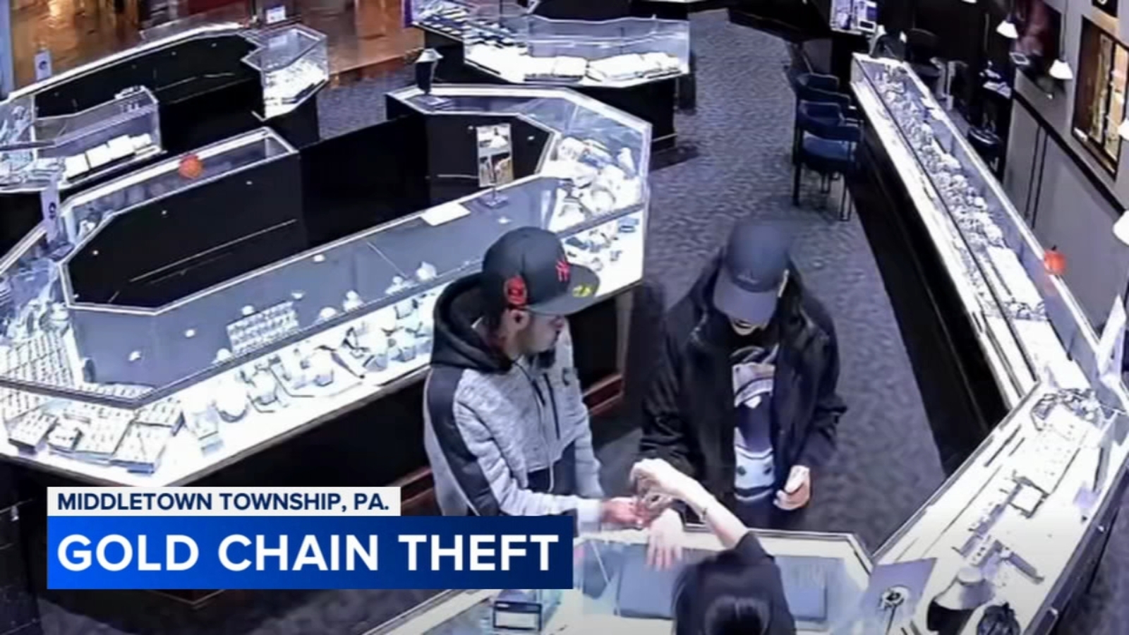 Thieves wanted for $18K gold chain theft at Aly Jewelers in Middletown Township, Pa. – 6abc Philadelphia