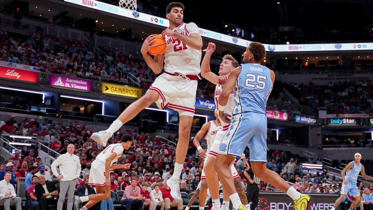 Indiana shows size in rout of North Carolina, Quinn Ellis stars for St. John's lead top exhibition takeaways