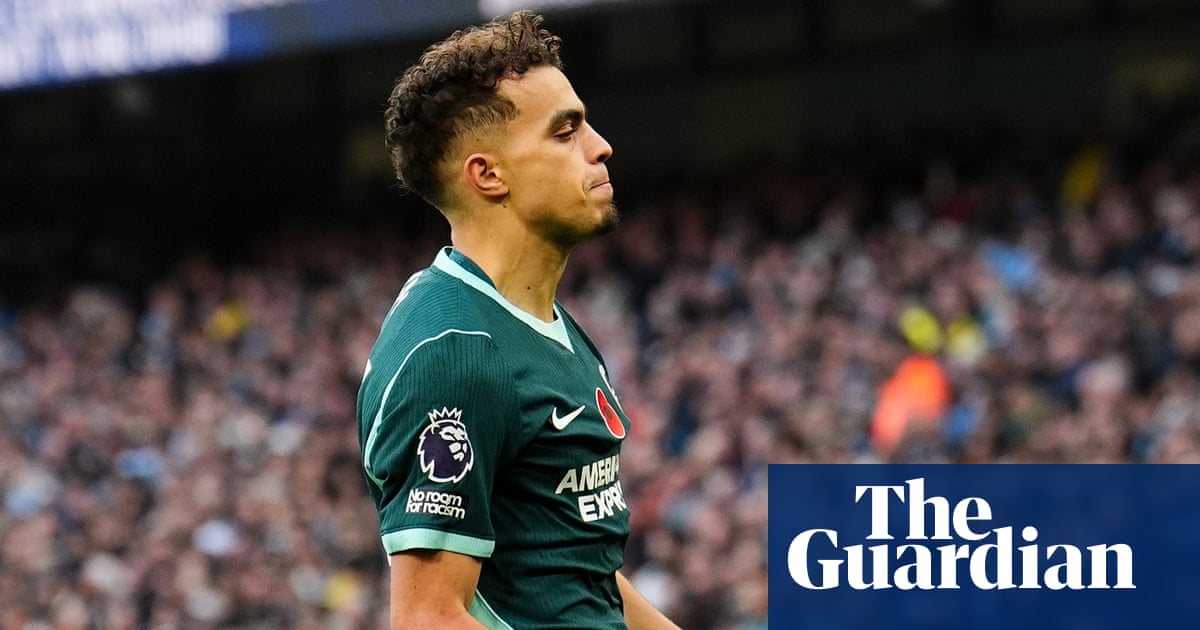Ayari on target as Brighton stun Manchester City to close gap on leaders