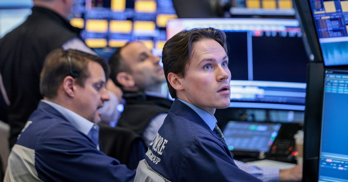 Cracks are beginning to show in the stock market as doubts about AI investments grow