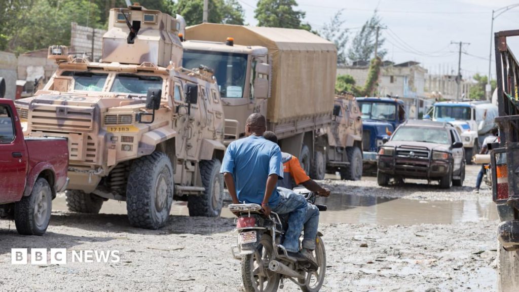 El Salvador sends 2,000 troops to Haiti to rescue four missing soldiers