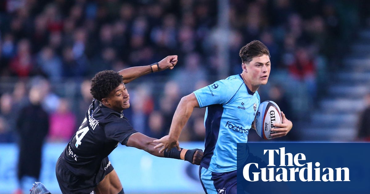 Louis Rees-Zammit demands end to artificial Prem pitches after leg burns at Saracens