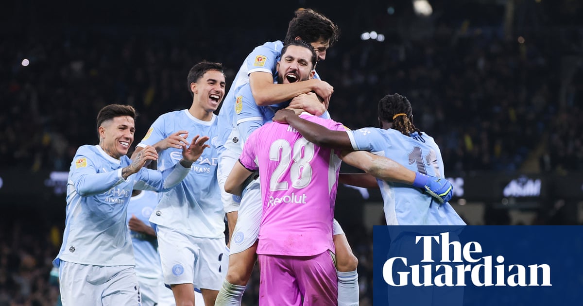 Rulli’s heroics earn Manchester City shootout success against Brighton