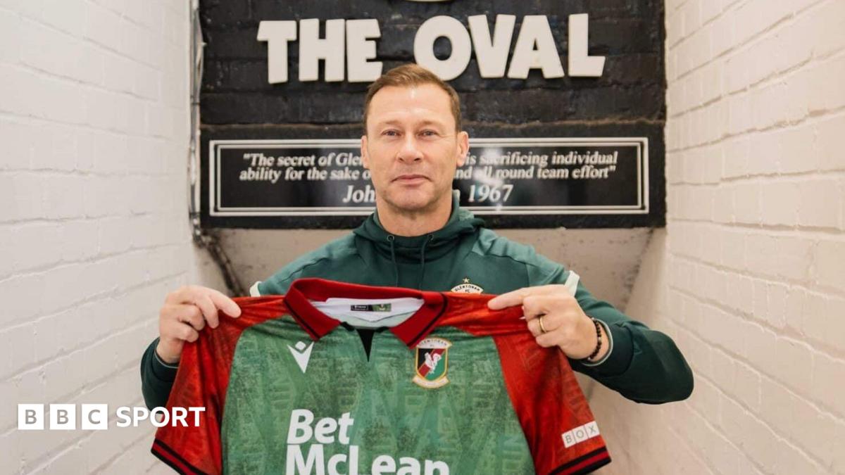 'I want to win trophies here' – Ferguson named Glentoran boss