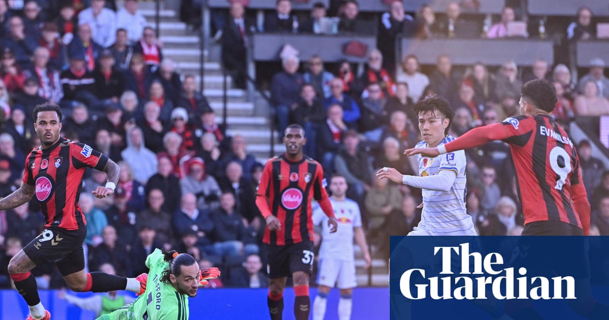Evanilson profits from costly Trafford blunder as Bournemouth punish Leeds
