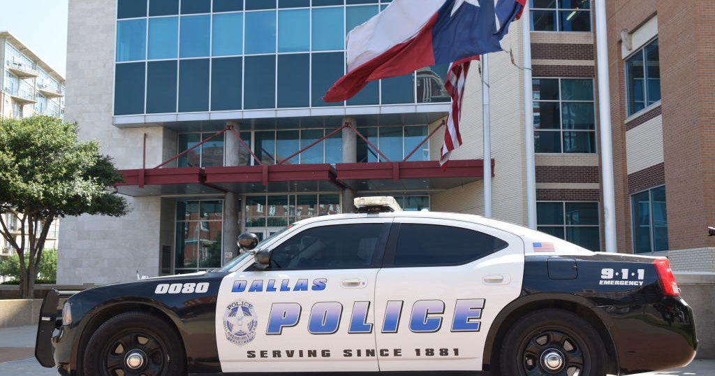 Dallas police public information office director faces investigation, department says – CBS News