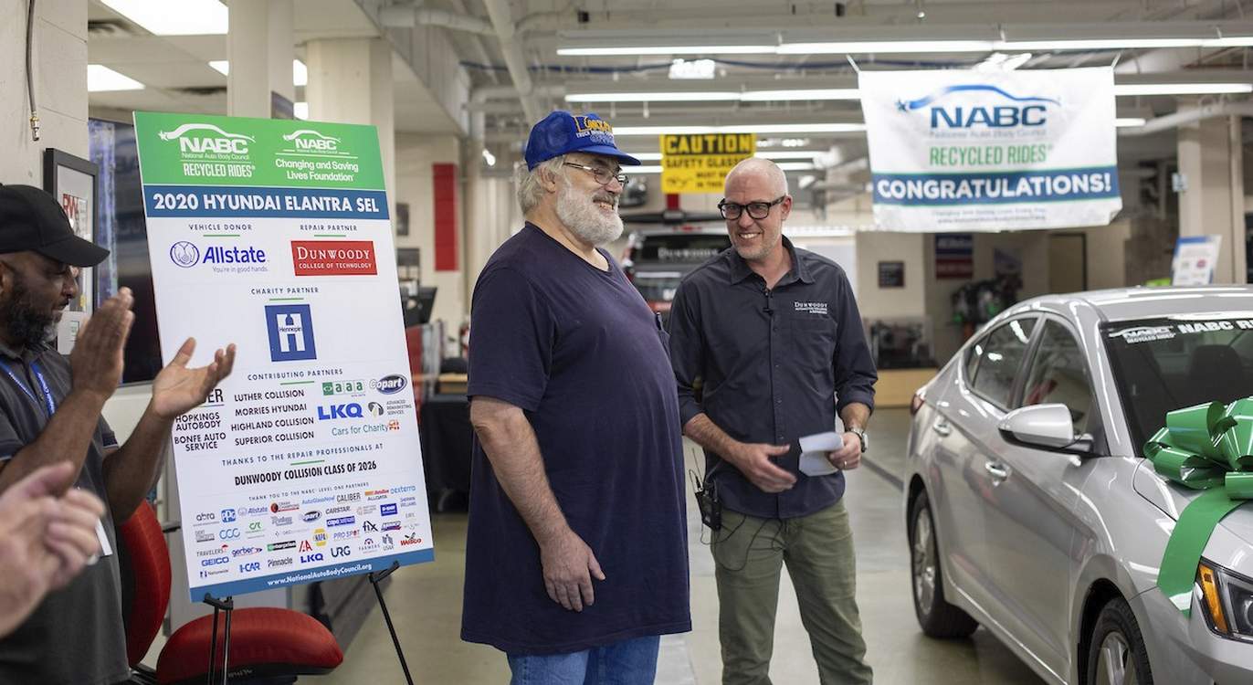 Disabled Veteran Receives Donated Car Beautifully Refurbished by Auto Collision Students – Good News Network