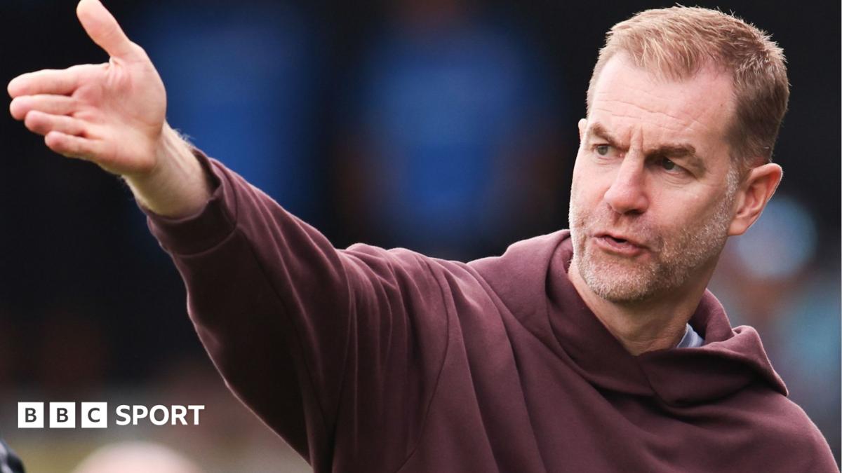 'I'm embarrassed' – Harrogate boss after 3-0 defeat by nine-man Carlisle
