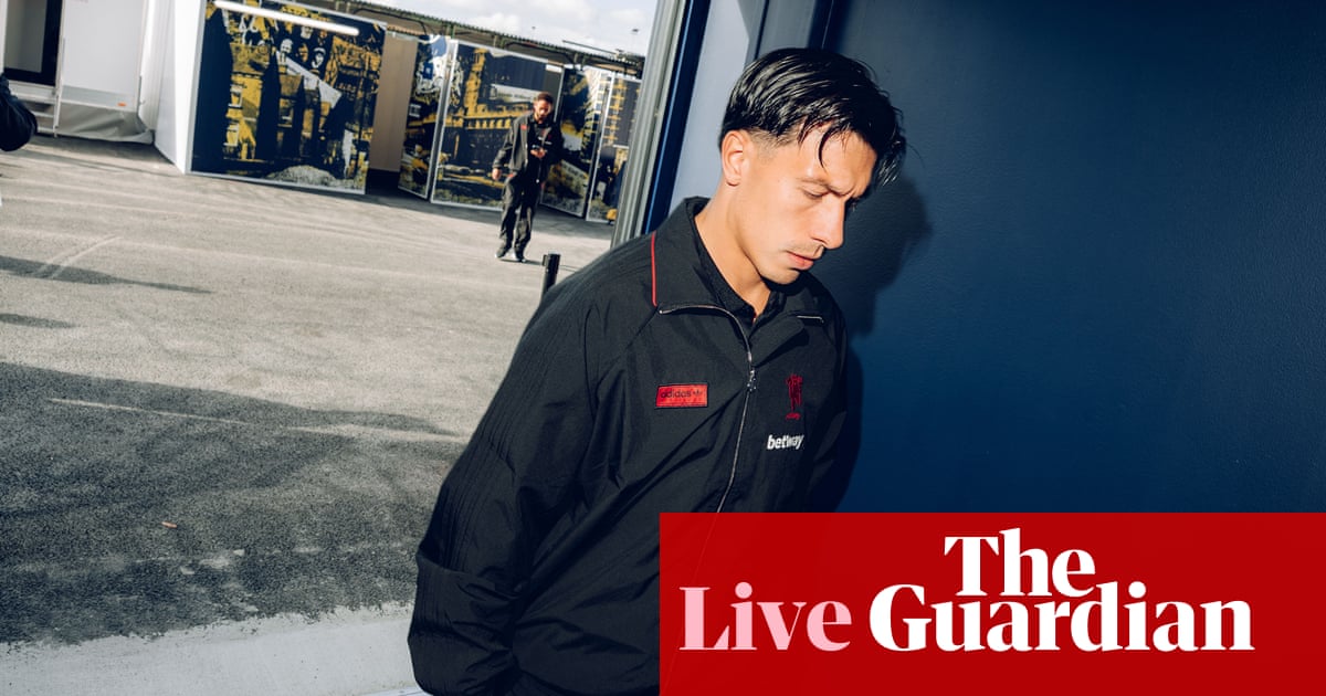 Leeds United v Manchester United: Premier League – live