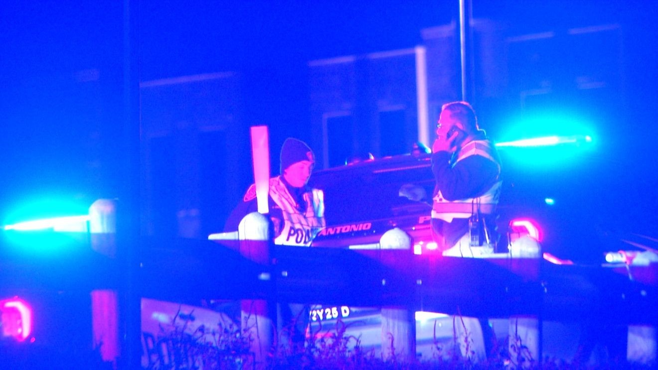 Motorcyclist reportedly killed in overnight crash on U.S. 281 – WOAI