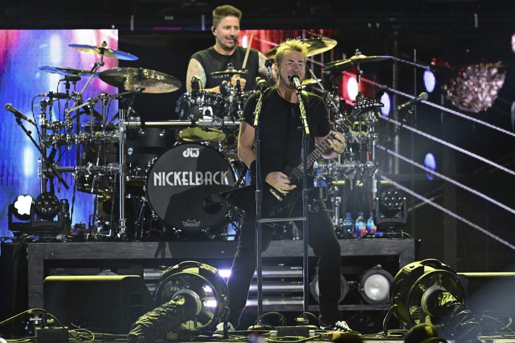 Nickelback sets Indianapolis date on massive world tour – WRTV