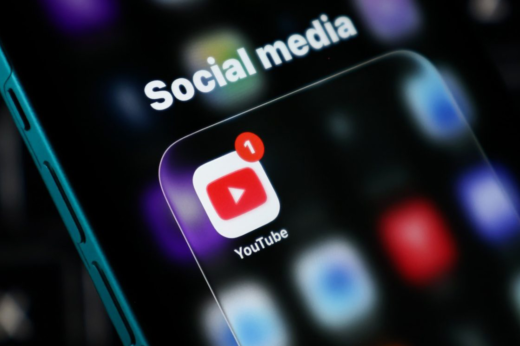 YouTube Overtakes TV as Top Source of Political News, Study Finds – Newhouse School at Syracuse University