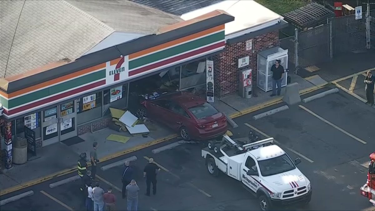 Stolen car crashes into 7-Eleven during chase in Bensalem, Pa. – NBC10 Philadelphia