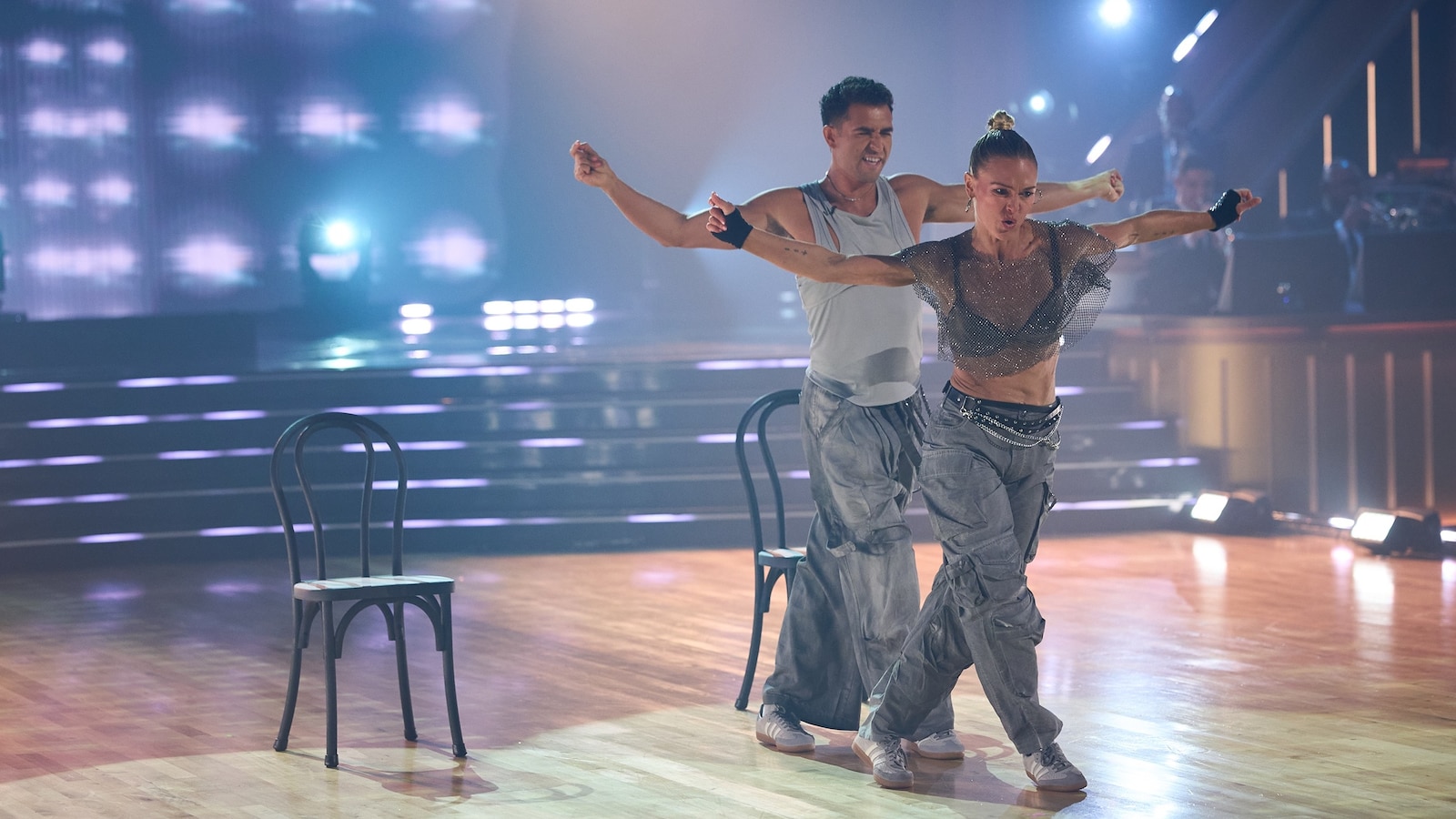 Julia Stiles recreates 'Save the Last Dance' moment on 'Dancing with the Stars' – ABC News – Breaking News, Latest News and Videos