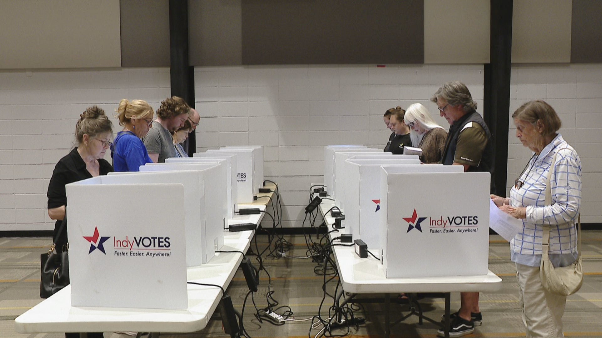 8 early voting sites open in Marion County – WRTV