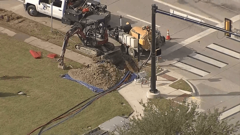 Fort Worth gas leak prompts evacuations, road closures near I-35W – NBC 5 Dallas-Fort Worth