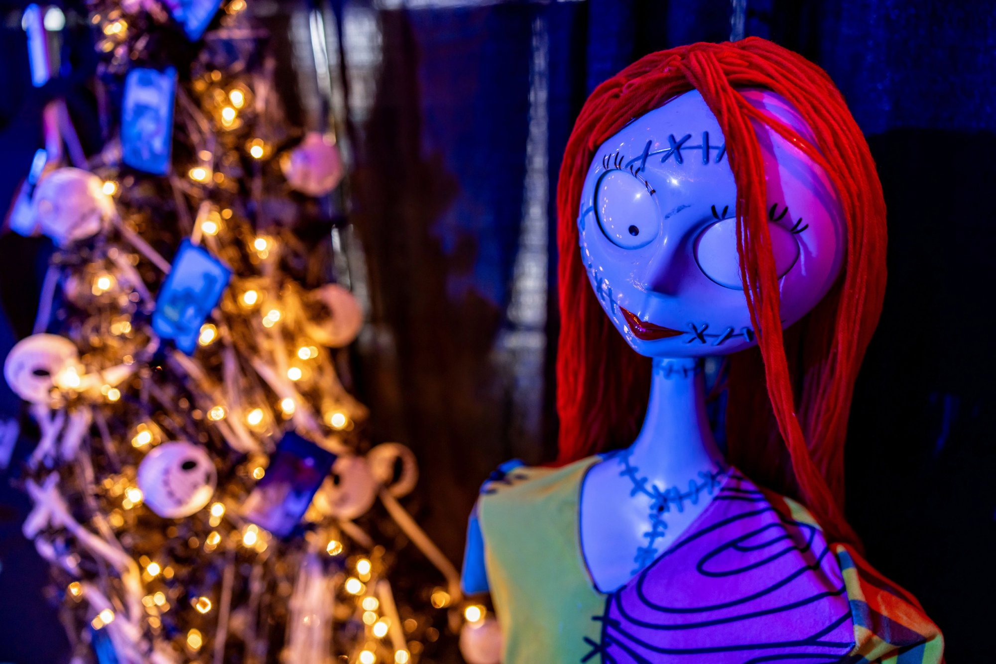 Step Inside Halloween House Philly: A Spooky, Family-Friendly Adventure Opens at Fashion District Philadelphia – 92.5 XTU
