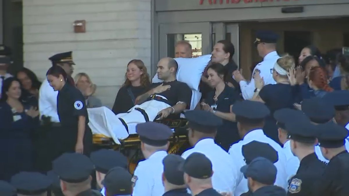 Dozens honor Philly officer as he leaves hospital 2 weeks after deadly shooting – NBC10 Philadelphia