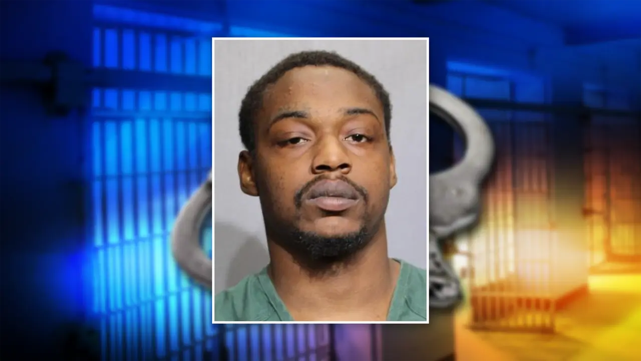 Man arrested after fight over gun at Red Roof Inn in Argyle Forest – News4JAX