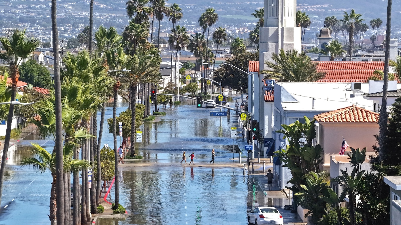 Some California beaches forced to close after 'unusually high' ocean water levels from Tropical Storm Rachel – ABC News – Breaking News, Latest News and Videos