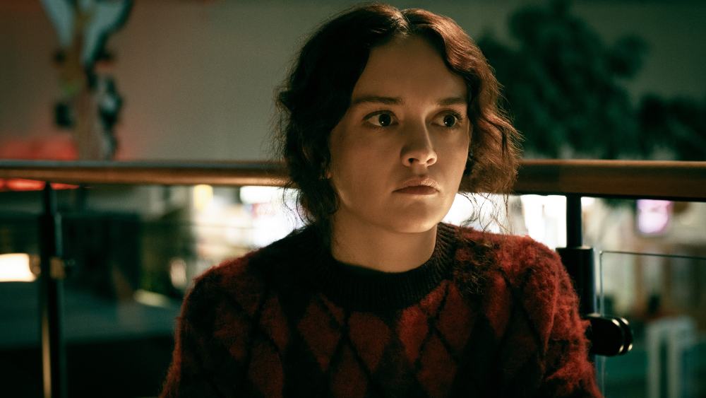 Olivia Cooke on Returning to ‘Slow Horses,’ On-Set Injuries and That Shocking Finale Cliffhanger: ‘I Want a Showdown!’