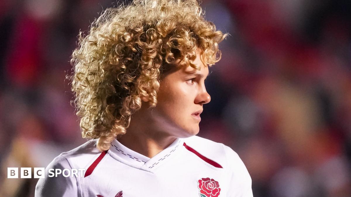Red Roses make six changes but Kildunne on bench again