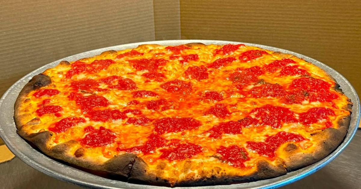 Three Bucks County Pizza Shops Get Surprise Visit from Dave Portnoy – 94.5 PST